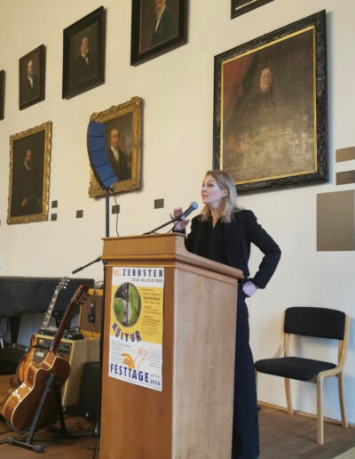 Grußworte der Stadt Nürtingen bei der Eröffnung der Ausstellung in Zerbst (Alexandra-Fischer-Herl)